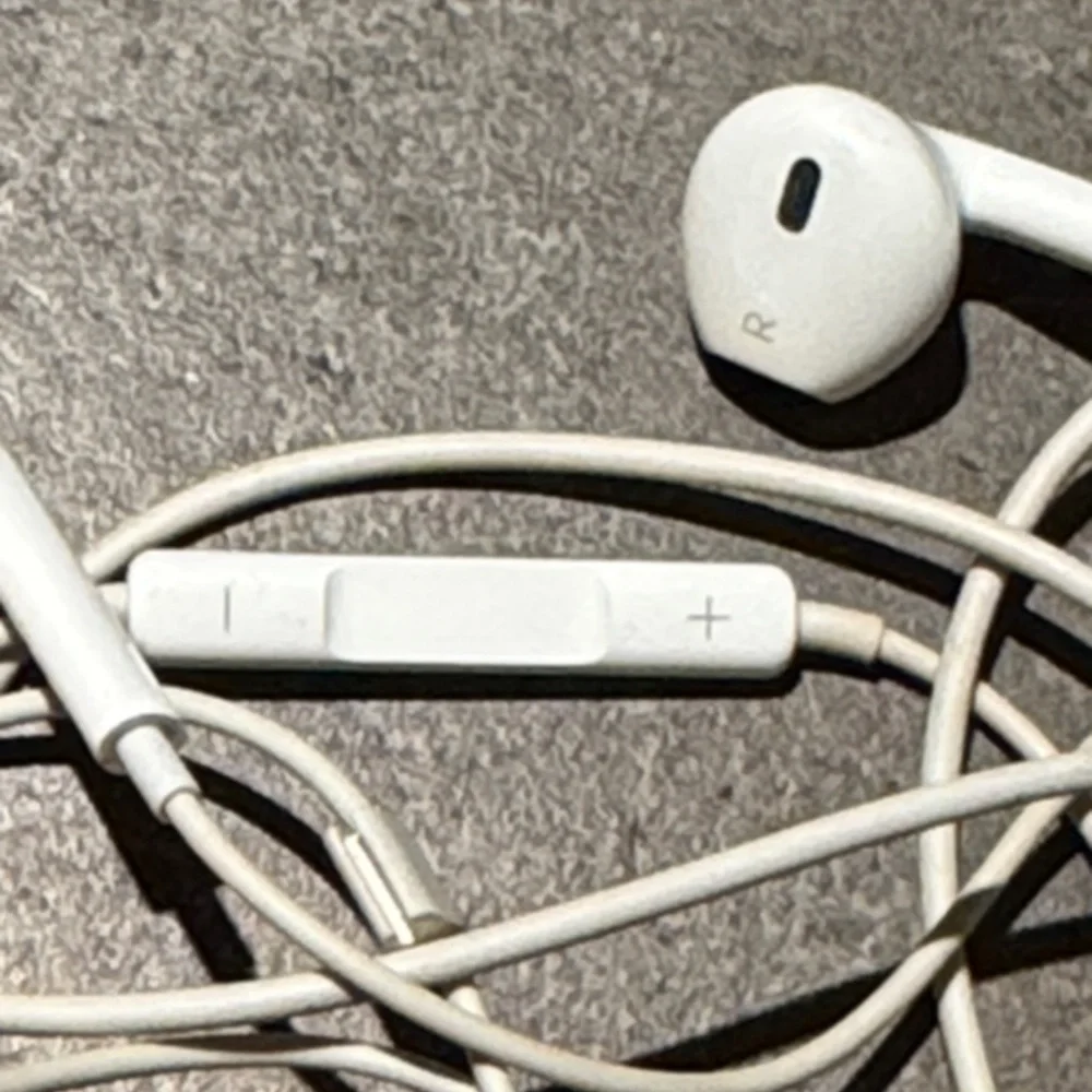 Genuine Apple Headphones 3.5mm Jack for iPhone with microphone EarPods Earphones